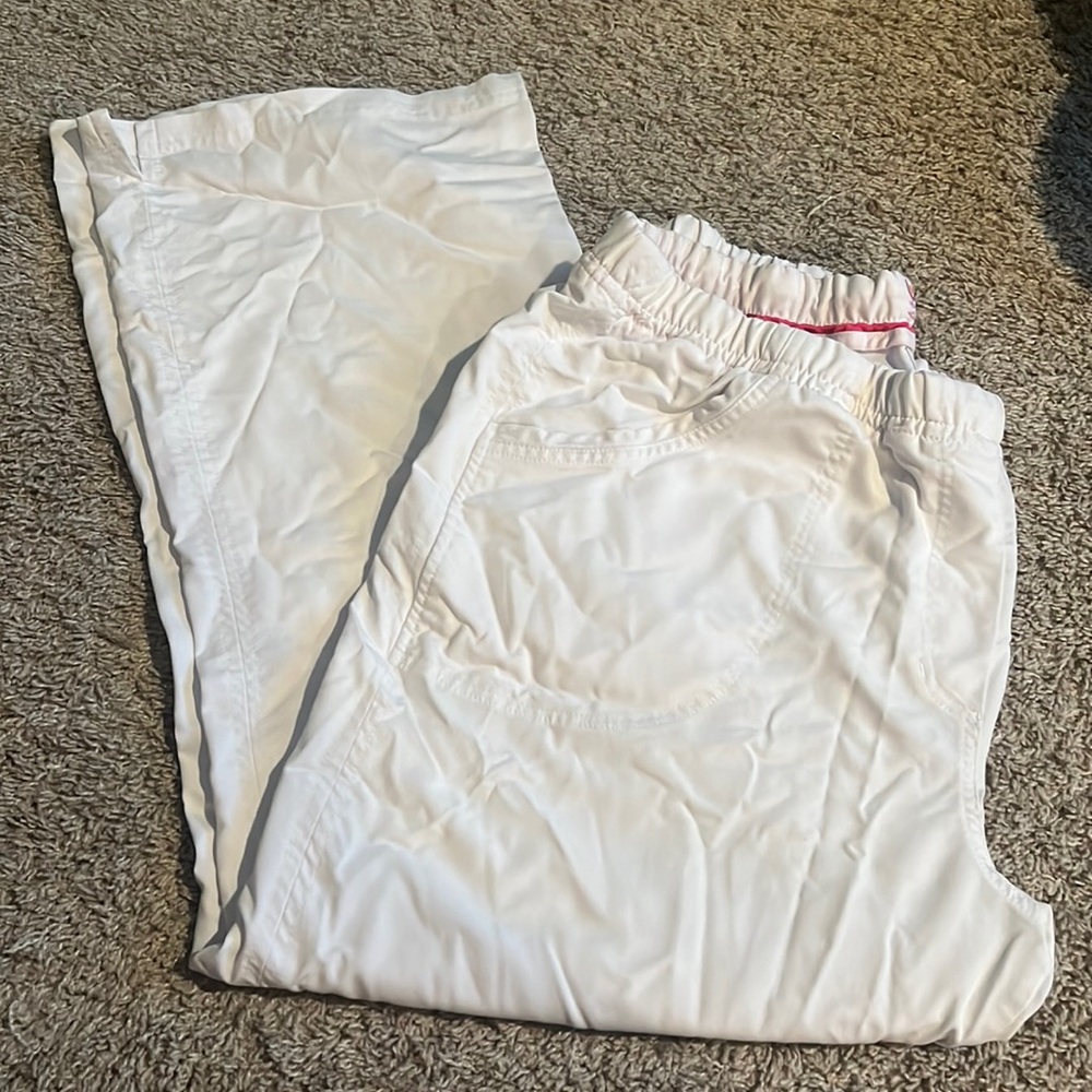Womens white Urbane scrub pants size XL tall